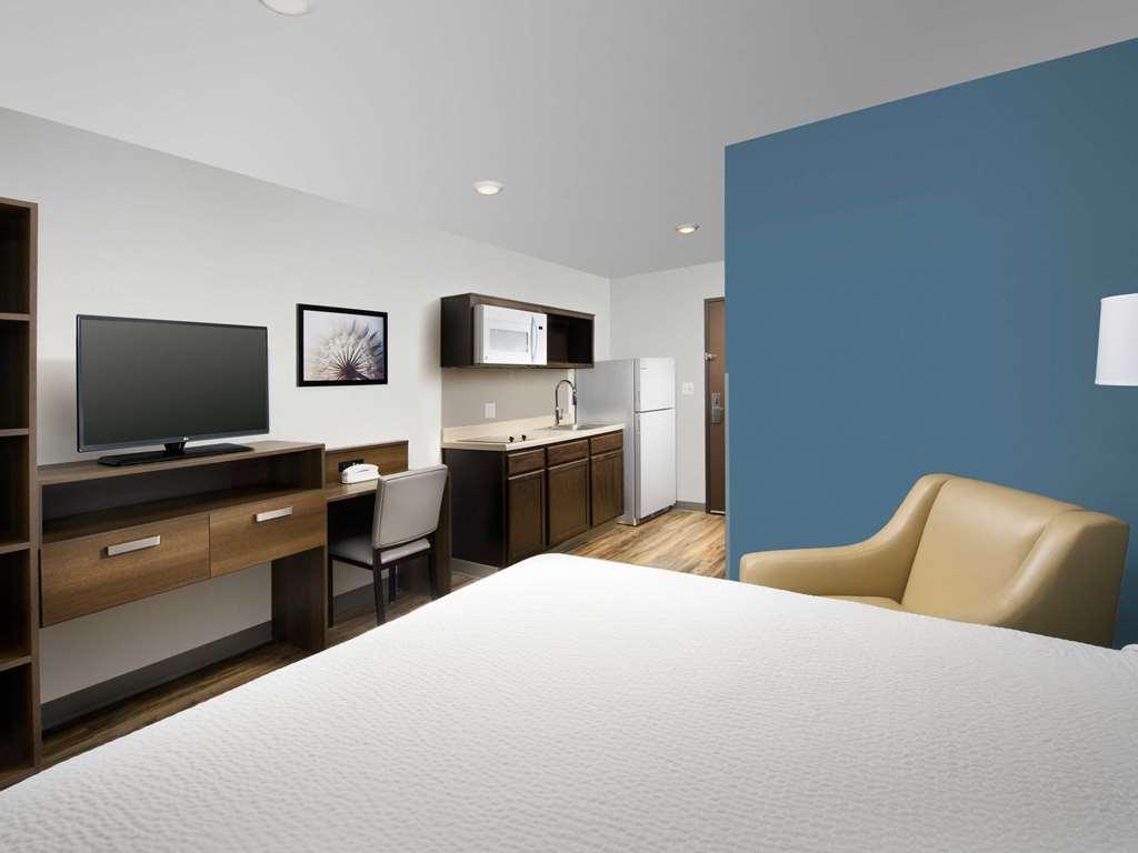 Woodspring Suites Providence Værelse billede