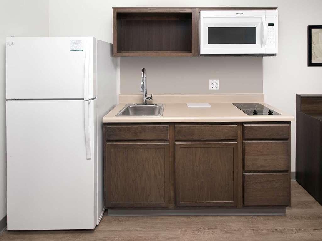 Woodspring Suites Providence Værelse billede