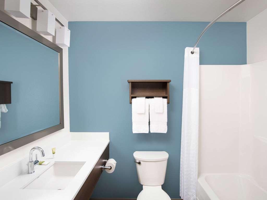 Woodspring Suites Providence Værelse billede